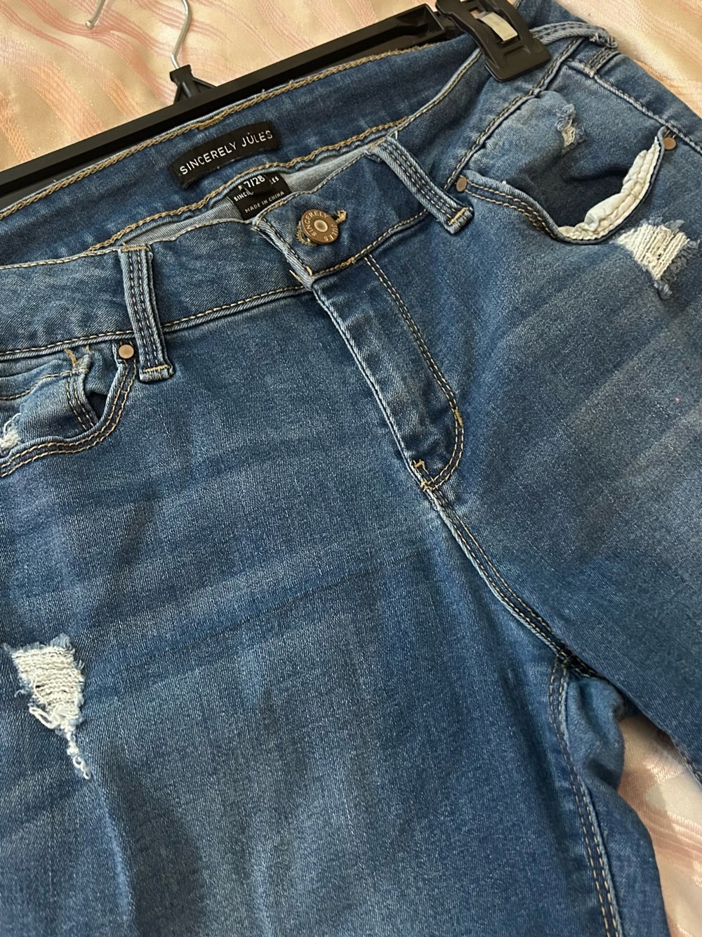 Sincerely Jules Women's Medium Blue Distressed Boyfriend Jeans